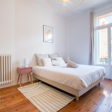 Spacious 2-Bedroom In The Centre Of Menton Dış mekan fotoğraf